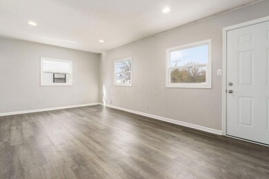 [005] 3077 Brownlee Ave, Columbus, OH 43