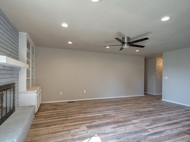 3321 S Ash Place, Broken Arrow, OK 74012 - photo 6