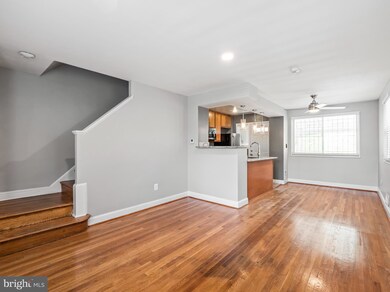 4225 H St SE, Washington, DC 20019 - photo 4