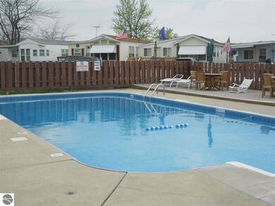 4 E Michigan Ave, Au Gres, MI 48703 - photo 2