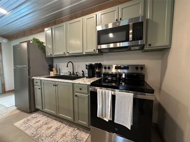 Fully equipped and modern kitchen.