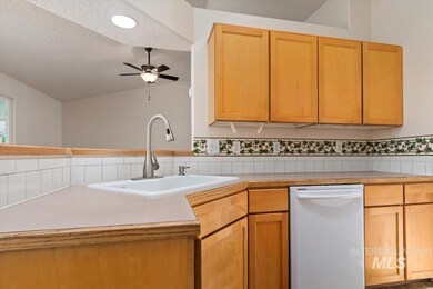 423 Autumn Dr, Nampa, ID 83686 - photo 7