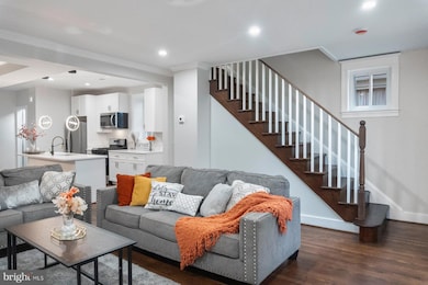 5216 Biddison Ln, Baltimore, MD 21206 - photo 5