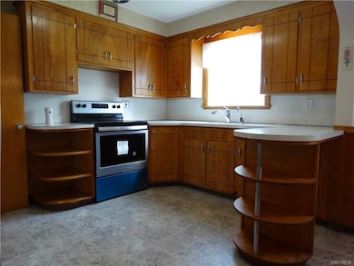 362 Warner Ave, North Tonawanda, NY 14120 - photo 3