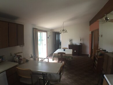 2712 Esser St, Cross Plains, WI 53528 - photo 4