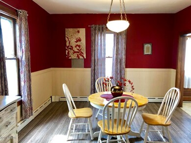 24 Lower Market St, Milton, PA 17847 - photo 7