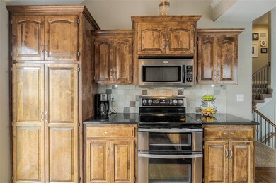 Notice the Double Oven!