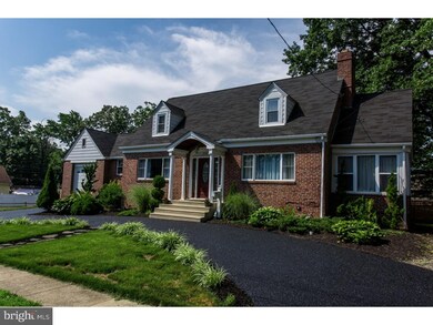 209 Hazel Ave, Folsom, PA 19033 - photo 2