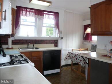 4024 Lasher Rd, Drexel Hill, PA 19026 - photo 3