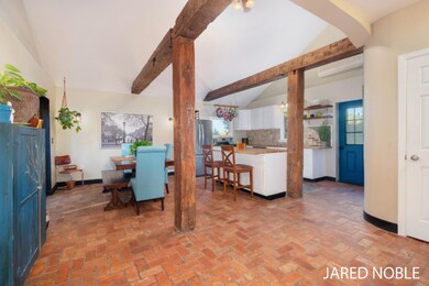 1413 Grand River Dr-57-111
