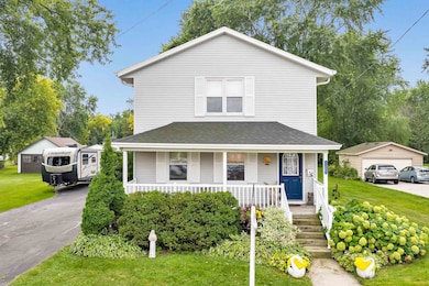 1250 Cass St, Green Bay, WI 54301 - photo 2