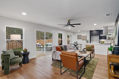 4714 Bundyhill Dr, Austin, TX 78723 - photo 6