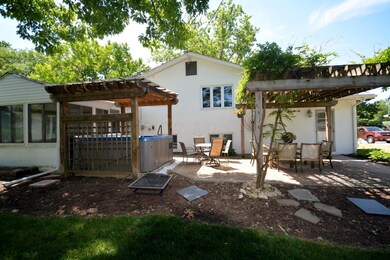 Rear Entertaining Area