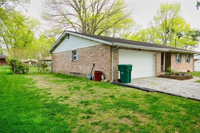 13 Edgewood Ct, Freeburg, IL 62243 - photo 5