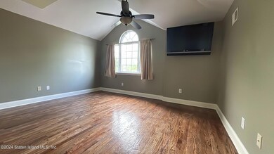 120 Aviston St, Staten Island, NY 10306 - photo 6