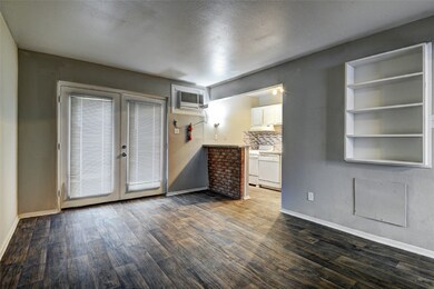 2322 Dunlavy St unit 3, Houston, TX 77006 - photo 4