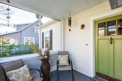 31 Delaware Ave, Rensselaer, NY 12144 - photo 2