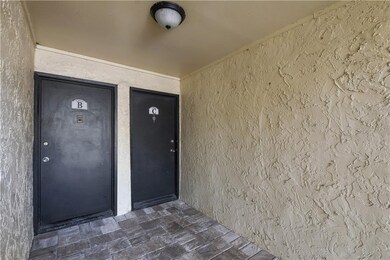 Front door unit B