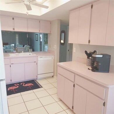 9344 Links Ln unit 3905, New Port Richey, FL 34655 - photo 4