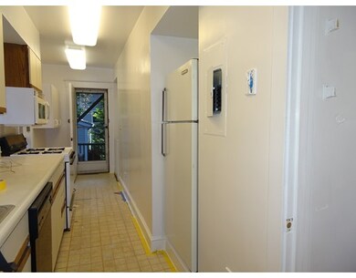 20 Hutchinson St unit 20, Cambridge, MA 02138 - photo 5
