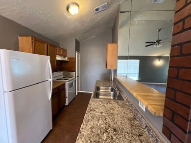 11016 Crenchrus Ct, Houston, TX 77086 - photo 4