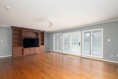 2051 Bridgeport Dr, Lexington, KY 40502 - photo 5