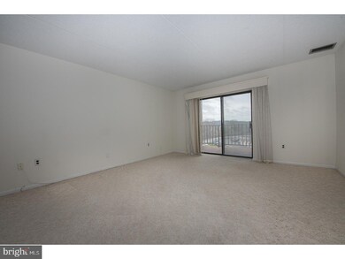 10512 Valley Forge Cir, King of Prussia, PA 19406 - photo 3