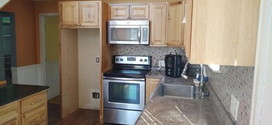 campbell 24 quail pic 5 kitchen