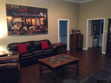 5803 5803 Sheffield Dr, Tyler, TX 75703 - photo 6