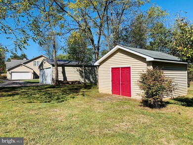 445 Cather Rd, Berryville, VA 22611 - photo 2