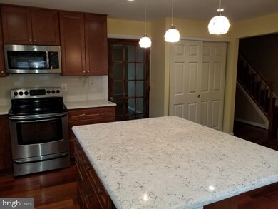 11810 New Country Ln, Columbia, MD 21044 - photo 4