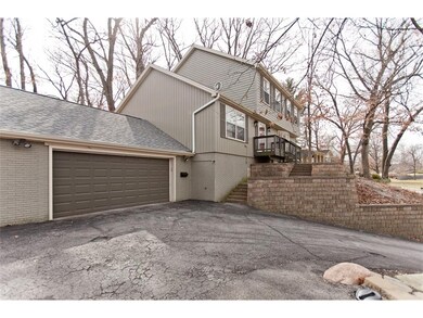 Large turnaround at the top of the heated driveway