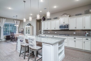 8) KITCHEN