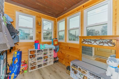 1 Entryway 2