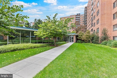 The Towers unit 801W, Washington, DC 20016 - photo 5