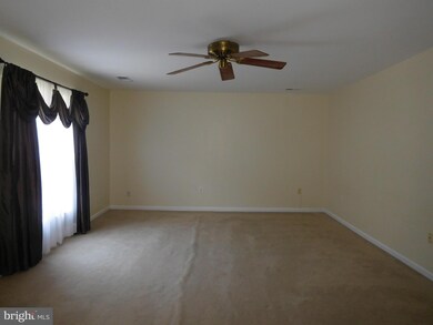 12111 Tamar Ct, Bristow, VA 20136 - photo 6