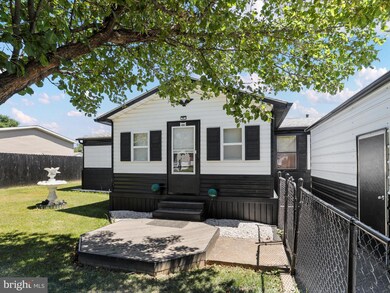 416 Trenum Dr, Keyser, WV 26726 - photo 4