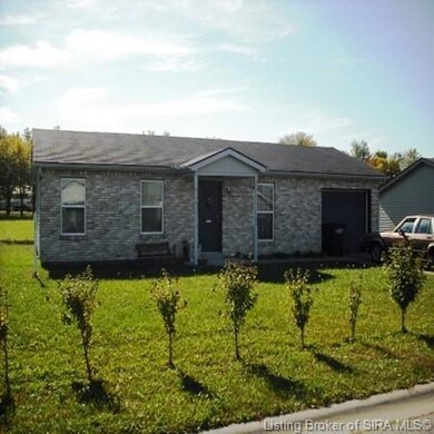 135 Hodge St, Charlestown, IN 47111 - photo 2