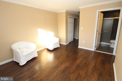 301 Ravens Crest Dr, Plainsboro, NJ 08536 - photo 4