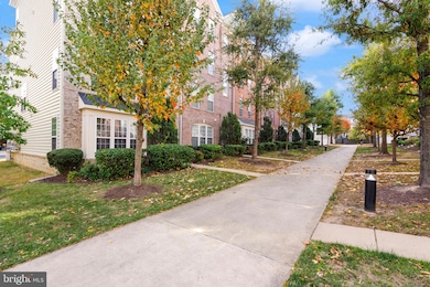 2238 Margraf Cir, Woodbridge, VA 22191 - photo 3