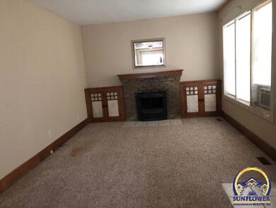 615 SW High Ave, Topeka, KS 66606 - photo 2