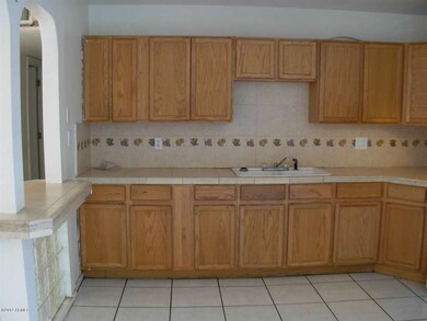 Kitche, Grove Street