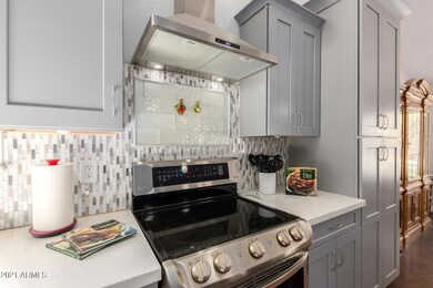 Stove w double oven