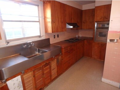 1 N Main St, Newmarket, NH 03857 - photo 5