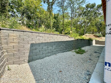 504 Doe Run unit A & B, Jefferson City, MO 65109 - photo 3