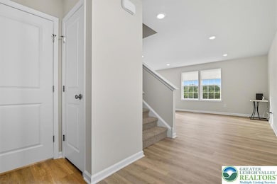 242 Winding Rd, Easton, PA 18040 - photo 5