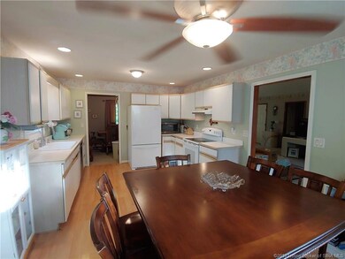 6008 Springcrest Dr, Georgetown, IN 47122 - photo 5