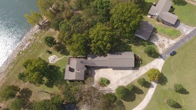 Table Rock Lakefront Home