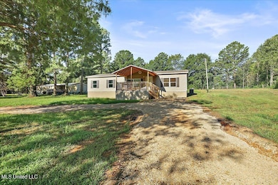 03-142 Carol Ave