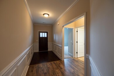 279 Tulip Dr-10